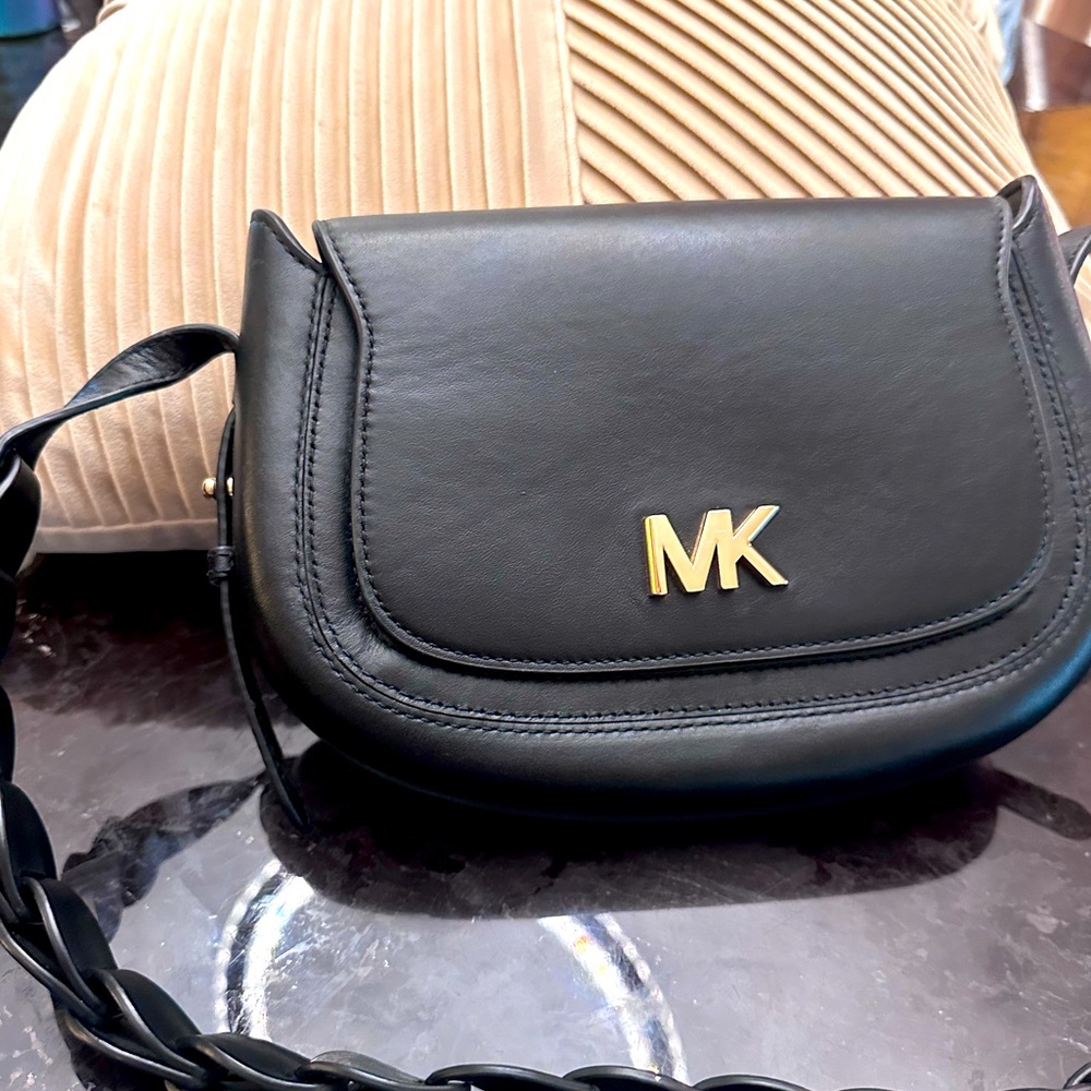 Authentic Michael Kors Handbag - image 1